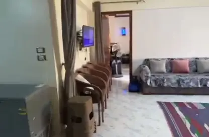 Apartment - 3 Bedrooms - 3 Bathrooms for sale in Al Hag Fathi El Soudy St.   El Mohandes Hassan Bakry St. - 2nd District - 6 October City - Giza