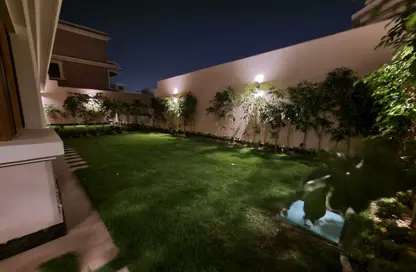 فيلا - 3 غرف نوم - 3 حمامات للايجار في توب فيو - امتداد المستثمرين الشمالية - مدينة القاهرة الجديدة - القاهرة