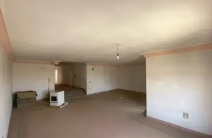 Apartment - 3 Bedrooms - 2 Bathrooms for sale in Abbas Zazoa St. - 7th District - Nasr City - Cairo