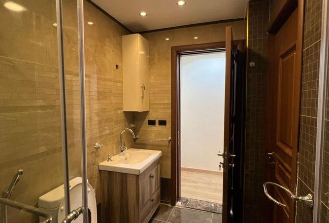 8176131 - Property Main Image