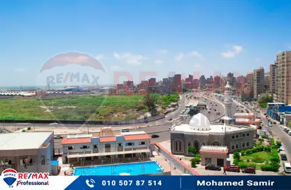 Apartment - 2 Bedrooms - 2 Bathrooms for sale in Canal Al Mahmoudya Bahari St. - Moharam Bek - Hay Wasat - Alexandria