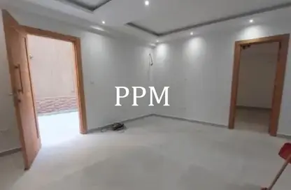 شقة - 4 غرف نوم - 2 حمامات للايجار في شارع الشويفات - الحي الاول - التجمع الخامس - مدينة القاهرة الجديدة - القاهرة