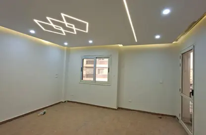 شقة - 3 غرف نوم - 2 حمامات للايجار في حى القرنفل - التجمع الخامس - مدينة القاهرة الجديدة - القاهرة