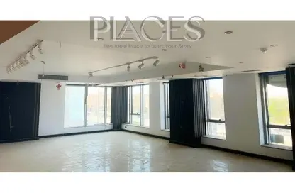 Office Space - Studio - 3 Bathrooms for rent in V90 - North Teseen St. - The 5th Settlement - New Cairo City - Cairo