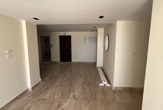 8082412 - Property Image 3
