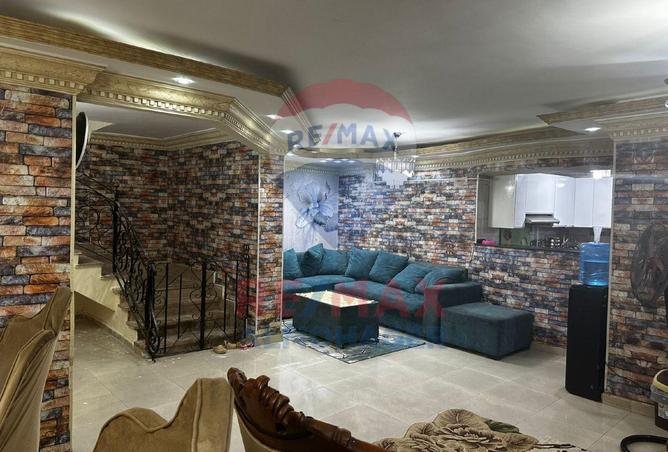 8273512 - Property Image 2