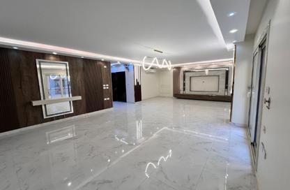 Office Space - Studio - 4 Bathrooms for rent in Shehab St. - Mohandessin - Giza