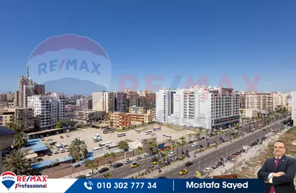 Apartment - 3 Bedrooms - 2 Bathrooms for sale in Mohamed Fawzy Moaz St. - Smouha - Hay Sharq - Alexandria