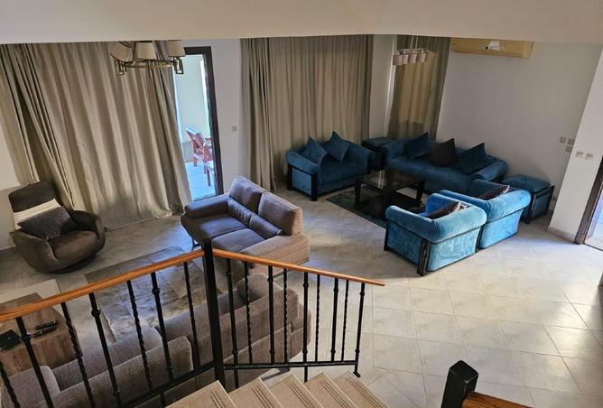 8073234 - Property Image 2