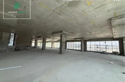 Office Space - Studio - 3 Bathrooms for sale in Golden Gate - South Teseen St. - The 5th Settlement - New Cairo City - Cairo