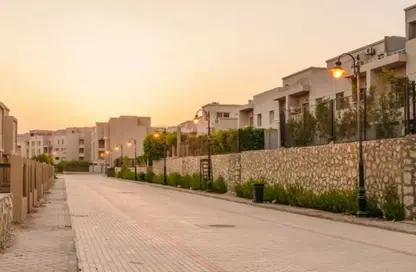 Villa - 3 Bedrooms - 4 Bathrooms for sale in Karma Residence - 16th District - Sheikh Zayed City - Giza