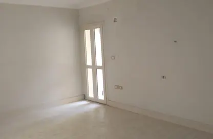 Apartment - 3 Bedrooms - 1 Bathroom for sale in Taez St. - 1st Zone - Nasr City - Cairo