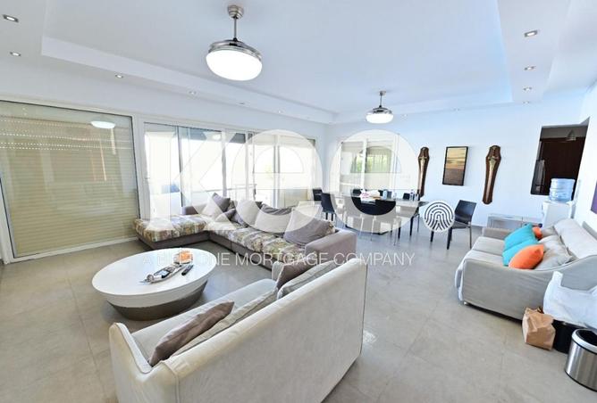 8448196 - Property Image 2