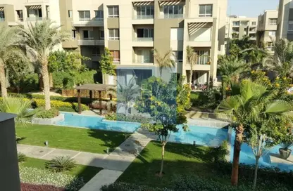 Apartment - 2 Bedrooms - 3 Bathrooms for sale in Swan Lake Residence - 5th Settlement Compounds - The 5th Settlement - New Cairo City - Cairo