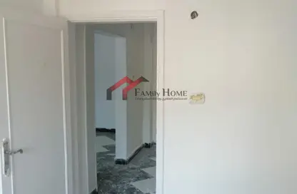 Apartment - 2 Bedrooms - 1 Bathroom for sale in Masaken Saqr Quraish St. - 10th District - Nasr City - Cairo
