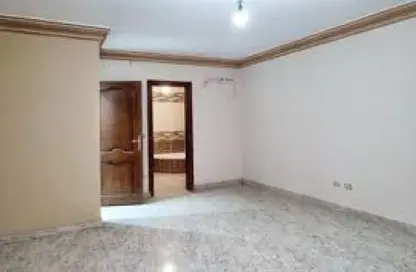 Apartment - 3 Bedrooms - 1 Bathroom for rent in Mogamaa Al Mahakem Street - Al Mansoura - Al Daqahlya