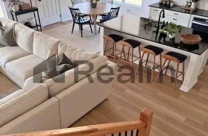 Apartment - 2 Bedrooms - 2 Bathrooms for sale in Six West - Beverly Hills - Sheikh Zayed Compounds - Sheikh Zayed City - Giza