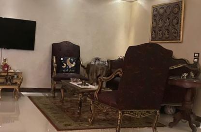 شقة - 3 غرف نوم - 2 حمامات للبيع في الحي الثامن - مدينة 6 أكتوبر - الجيزة