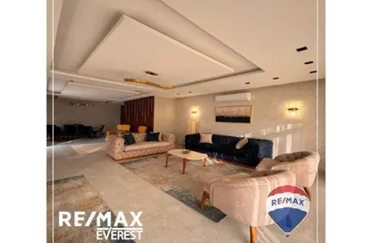 Apartment - 4 Bedrooms - 3 Bathrooms for sale in Al Murooj - Northern Expansions - 6 October City - Giza