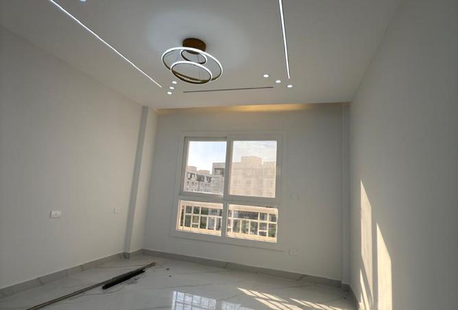 7924111 - Property Image 2