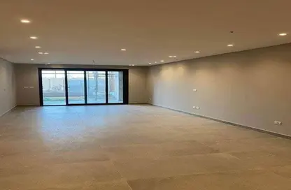 Apartment - 4 Bedrooms - 5 Bathrooms for sale in Village West - Sheikh Zayed Compounds - Sheikh Zayed City - Giza
