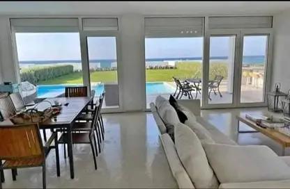 شاليه - 2 غرف نوم - 2 حمامات للبيع في دايركشن وايت - راس الحكمة - الساحل الشمالي