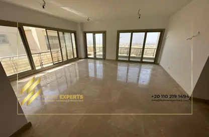 Apartment - 3 Bedrooms - 3 Bathrooms for rent in The Sierras - Uptown Cairo - Mokattam - Cairo