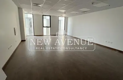 Office Space - Studio - 1 Bathroom for rent in Hyde Park - 5th Settlement Compounds - The 5th Settlement - New Cairo City - Cairo
