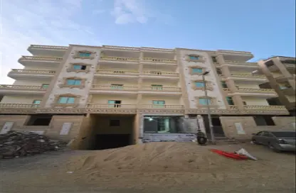 شقة - 3 غرف نوم - 1 حمام للبيع في البوابة الثالثة - منقرع - حدائق الاهرام - الجيزة