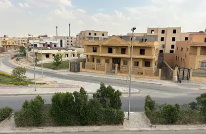 Apartment - 3 Bedrooms - 3 Bathrooms for sale in 1st Neighborhood - 3rd District West - Shorouk City - Cairo