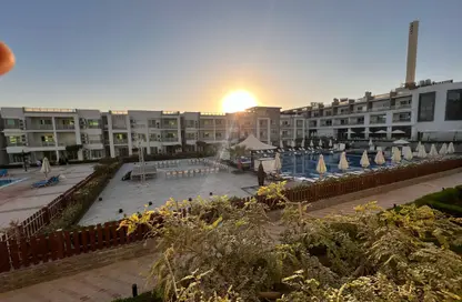 Chalet - 2 Bedrooms - 2 Bathrooms for sale in Aroma Beach - Al Ain Al Sokhna - Suez