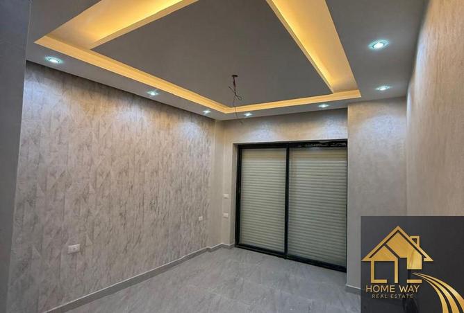 8251405 - Property Image 3