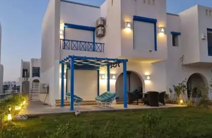 Townhouse - 4 Bedrooms - 4 Bathrooms for sale in Mountain View - Ras Al Hekma - North Coast