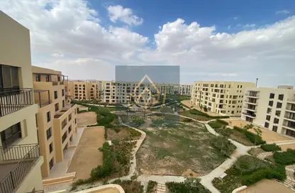 (بنتهاوس  (روف - 5 غرف نوم - 3 حمامات للبيع في أو ويست - كمبوندات 6 أكتوبر - مدينة 6 أكتوبر - الجيزة