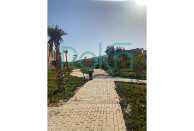 8051052 - Property Image 2