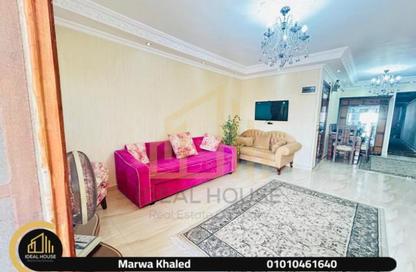 Apartment - 2 Bedrooms - 1 Bathroom for rent in Zezenia - Hay Sharq - Alexandria