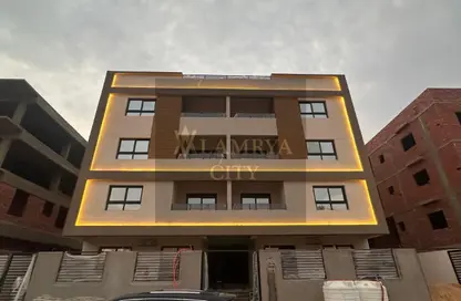 Apartment - 3 Bedrooms - 2 Bathrooms for sale in Bait Alwatan - The 5th Settlement - New Cairo City - Cairo