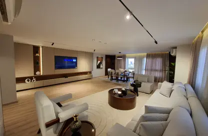 Apartment - 3 Bedrooms - 3 Bathrooms for sale in Shooting Club Street - Dokki - Giza