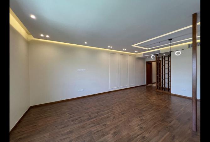 8050000 - Property Image 2