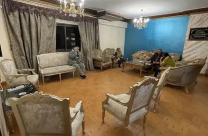 Apartment - 3 Bedrooms - 2 Bathrooms for rent in Nakhla El Motei St. - Triumph Square - El Nozha - Cairo