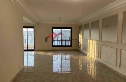 Apartment - 3 Bedrooms - 2 Bathrooms for sale in Degla Class - Zahraa El Maadi - Hay El Maadi - Cairo