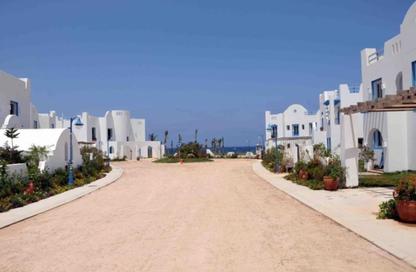 Chalet - 2 Bedrooms - 2 Bathrooms for sale in Mountain View - Ras Al Hekma - North Coast