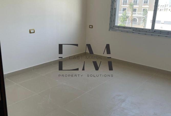 8379807 - Property Image 2