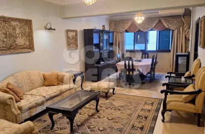 شقة - 2 غرف نوم - 2 حمامات للبيع في ميدان الحجاز - النزهة - القاهرة