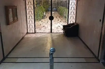 شقة - 4 غرف نوم - 2 حمامات للبيع في طريق النصر - المنطقة الأولى - مدينة نصر - القاهرة شقة - 4 غرف نوم - 2 حمامات للبيع في طريق النصر - المنطقة الأولى - مدينة نصر - القاهرة