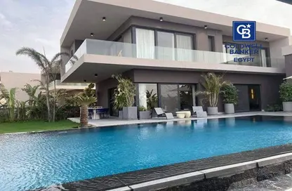 Villa - 4 Bedrooms - 4 Bathrooms for sale in Swan Lake Residence - 5th Settlement Compounds - The 5th Settlement - New Cairo City - Cairo