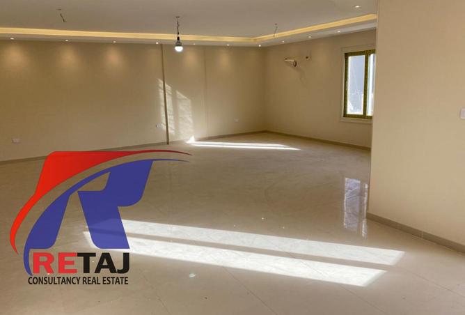 8480192 - Property Image 3