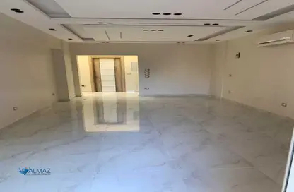 Apartment - 3 Bedrooms - 2 Bathrooms for rent in 5th Settlement Compounds - The 5th Settlement - New Cairo City - Cairo
