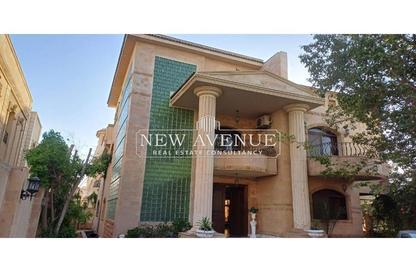 Villa - 5 Bedrooms - 6 Bathrooms for sale in 1st District East - Shorouk City - Cairo
