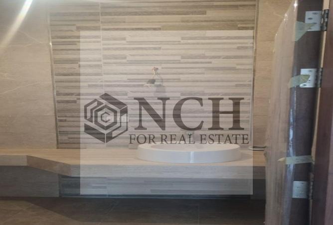 8045989 - Property Image 2